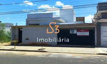 Imagem: CASA RESIDENCIAL em UBERLÂNDIA - MG, ALTO