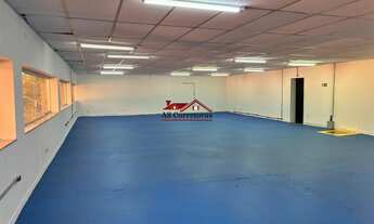 Imagem 3: Aluguel de Galpão Industrial na Vila Leopoldina, São Paulo-SP: 6 Salas, 11 Banheiros e 1.4