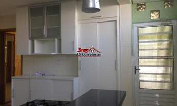 Imagem 2: Casa à venda em Osasco-SP, bairro Pestana: 2 quartos, 1 suíte, 1 sala, 3 banheiros, 2 vaga