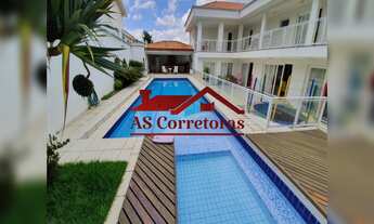 Imagem: Sobrado de luxo com 7 quartos e 7 suítes