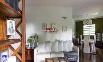 Imagem 6: Excelente casa à venda no Parque dos Príncipes, em uma rua super arborizada que proporcion