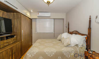 Imagem 5: Ipanema original 3 quartos, transformado em 2 suítes com walk-in closet