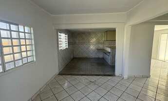 Imagem 4: Oportunidade única: Sobrado de 6 quartos no Setor Coimbra, Goiânia-GO, com 292m² e 5 vagas