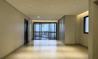 Imagem 5: Apartamento de Luxo no Setor Bueno: 4 Quartos, 3 Suítes, 3 Salas, 5 Banheiros, 3 Vagas de