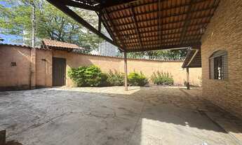 Imagem 2: Casa à venda no Setor Bueno, Goiânia-GO: 3 quartos, 3 salas, 2 banheiros, 3 vagas - 273m²