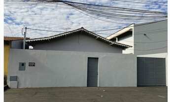 Imagem: Casa comercial à venda em Aparecida de