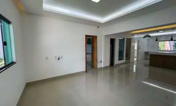 Imagem 7: Sobrado à venda em Trindade-GO, Residencial Monte Cristo: 4 quartos, 3 suítes, 3 salas, 5