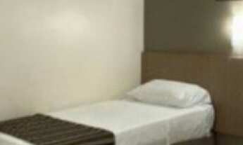 Imagem 5: Lindo flat todo mobiliado e completo em armários de 34m2. conta com ambiente arejado e int