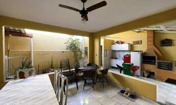 Imagem 7: Imperdível casa à venda em Goiânia-GO, Jardim Planalto: 4 quartos, 1 suíte, 2 salas, 3 ban