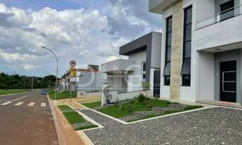 Imagem 3: Casa à venda 240 m² | Residencial Royal Garden