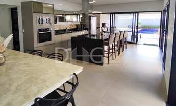 Imagem: Casa de alto padrão térrea com 03 suítes