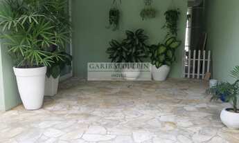 Imagem 2: 4 dormitórios, 1 suítes, 4 banheiro, 2 vagas na garagem, 200M² de Área Construída