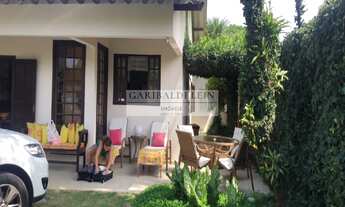 Imagem 4: 4 dormitórios, 2 suíte, 3 banheiro, 3 vagas na garagem, 180M² de Área Construída