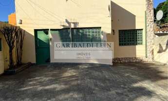 Imagem: 8 dormitórios, 1 suítes, 6 banheiro, 5