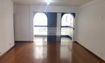 Imagem 2: 4 dormitórios, 1 suítes, 3 banheiro, 2 vagas na garagem, 157M² de Área Construída