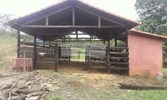 Imagem 4: 4 dormitórios, 2 suíte, 3 banheiro, 4 vagas na garagem, 170M² de Área Construída