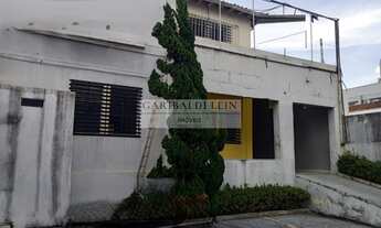 Imagem 2: 3 dormitórios, 1 suítes, 3 banheiro, 5 vagas na garagem, 248M² de Área Construída