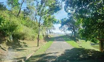 Imagem 2: 4 dormitórios, 3 banheiro, 15 vagas na garagem, 200M² de Área Construída