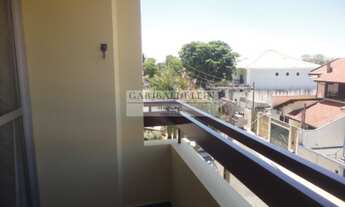 Imagem: 3 dormitórios, 2 banheiro, 1 vaga na garagem