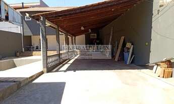 Imagem 2: 3 dormitórios, 4 banheiro, 4 vagas na garagem, 286M² de Área Construída, 400M² de Área Tot