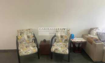 Imagem: 3 dormitórios, 2 banheiro, 1 vaga na garagem