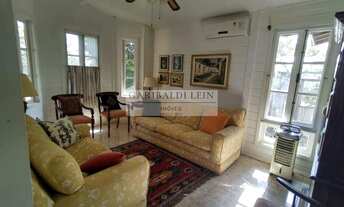 Imagem 4: 4 dormitórios, 2 suíte, 4 banheiro, 4 vagas na garagem, 182M² de Área Construída