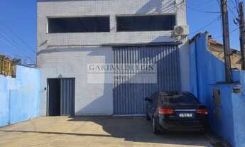 Imagem: 2 banheiro, 4 vagas na garagem, 280M² de
