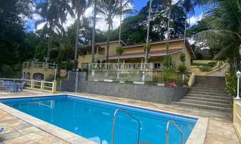 Imagem: 4 dormitórios, 4 suíte, 2 banheiro, 8