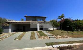 Imagem 2: 4 dormitórios, 2 suíte, 4 banheiro, 8 vagas na garagem, 400M² de Área Construída