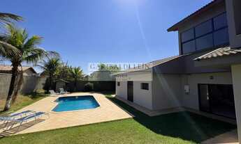 Imagem: 4 dormitórios, 2 suíte, 4 banheiro, 8