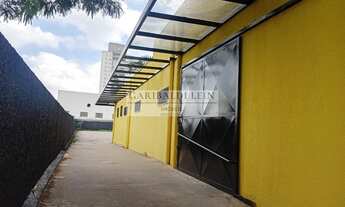 Imagem 6: 2 banheiro, 15 vagas na garagem, 180M² de Área Construída