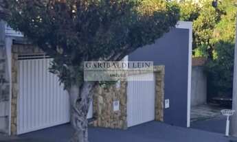 Imagem: 3 dormitórios, 2 banheiro, 2 vagas na garagem