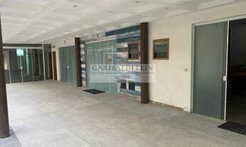 Imagem 7: 10 banheiro, 7 vagas na garagem, 670M² de Área Construída, 670M² de Área Total