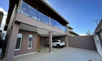 Imagem: 3 dormitórios, 1 suítes, 5 banheiro, 4