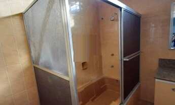 Imagem 5: 3 dormitórios, 1 suítes, 3 banheiro, 3 vagas na garagem, 237M² de Área Construída