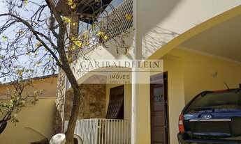 Imagem: 4 dormitórios, 4 suíte, 6 banheiro, 3