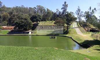 Imagem: 4 dormitórios, 3 banheiro, 15 vagas na