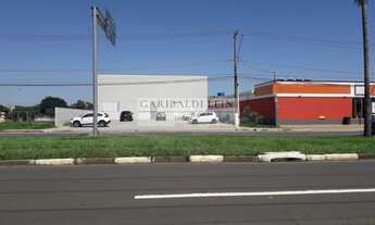 Imagem: 1 banheiros, 15 vagas na garagem, 738M²