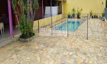 Imagem: 3 dormitórios, 1 suítes, 2 banheiro, 6