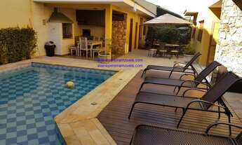 Imagem 4: Excelente Casa de Condomínio aceita permuta com 4 dts, sendo 4suítes quintal, piscina,chu