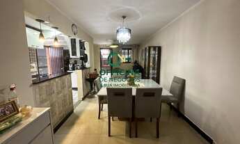 Imagem 5: CASA À VENDA- 3 DORMITÓRIOS C/ 2 SUÍTES- 2 SALAS- 4 BANHEIROS- 131m²- R$ 1.010.000,00- BAI