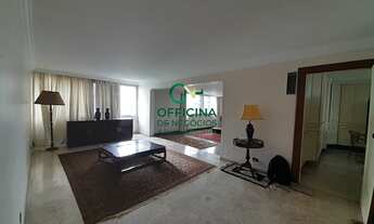 Imagem 1: APARTAMENTO À VENDA- 3 DORMITÓRIOS C/ 1 SUÍTE- 2 VAGAS DE GARAGENS- 306m²- R$ 2.410.000,00