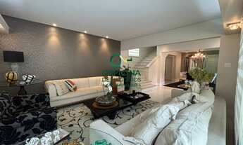 Imagem 3: CASA À VENDA- 3 DORMITÓRIOS C/ 1 SUÍTE- 1 SALA- 4 BANHEIROS- 4 VAGAS DE GARAGEM- 255m²- R