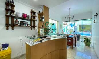 Imagem 7: CASA À VENDA - 4 DORMITÓRIOS SENDO 2 SUÍTES COM 1 SUÍTE MASTER COM CLOSET- 3 SALAS- 4 VAG