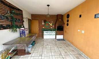 Imagem: CASA À VENDA- 4 DORMITÓRIOS C/ 3 SUÍTES