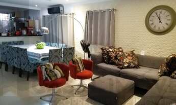 Imagem: CASAL IMÓVEIS VENDE CASA PORTEIRA FECHADA