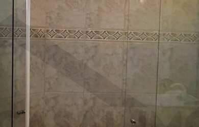 Imagem 3: CASAL IMÓVEIS VENDE CASA TRIPLEX GREENVILLE I 5/4 - 4 SUÍTES + GABINETE + PISCINA PRIVATI