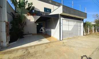 Imagem 2: Sobrado Residencial com comércio na frente para renda no bairro jardim Adelia II - Santa B