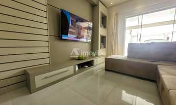 Imagem: Lindo sobrado com 03 dormitórios localizado