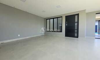 Imagem 7: Lindo casa térrea com piscina, com 3 quartos sendo uma suíte, localizado no bairro Cândido